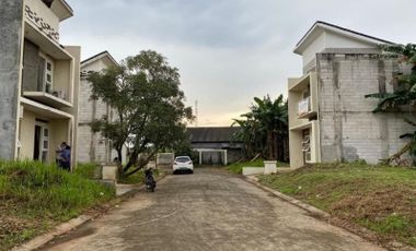 Jual Rumah Syariah 2 lantai di BSD City Serpong Tangerang Selatan