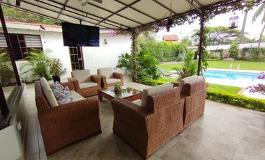casa en venta en c.c samanes de los trapiches. Cod V2525
