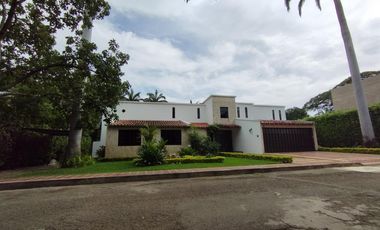 casa en venta en c.c samanes de los trapiches. Cod V2525