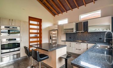 casa en arriendo en vereda calahorra. Cod A26543