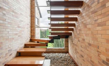 casa en arriendo en vereda calahorra. Cod A26543