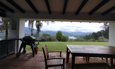 casa campestre en arriendo/venta en retiro. Cod V215337