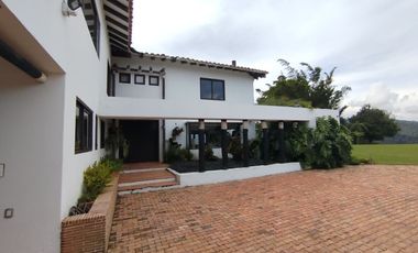 casa campestre en arriendo/venta en retiro. Cod V215337