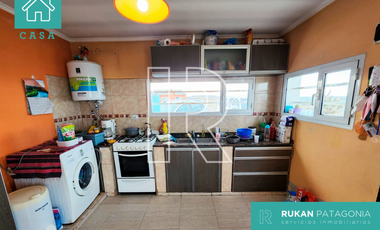 #VentaRUKAN | Casa de 4 Ambientes | Barrio COSTA SUR (Vista al mar) | Acceso Sur | Caleta Olivia.-