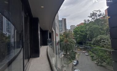 oficina en arriendo en los balsos. Cod A775068