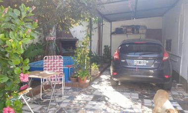 SE VENDE CASA DE 5 AMB EN HURMILGHAM