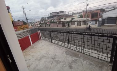 Rento local comercial y oficinas