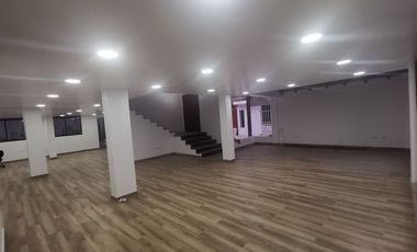 Rento local comercial y oficinas