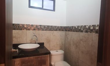 Rento local comercial y oficinas