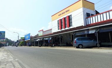 Tanah Sindurjan, 400 Meter Kantor Bupati SHM Pekarangan,