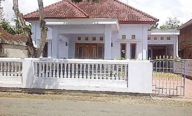 Rumah Dijual di Trenggalek Dekat SMP Negeri 1 Gandusari