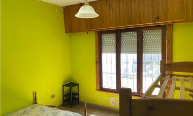 Bº SAN JACINTO; CHALET PARA  ARREGLAR
