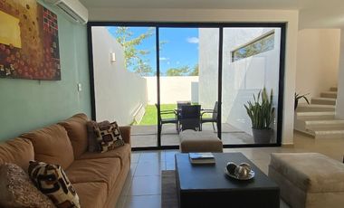 Casa en venta en Mérida, Yucatán, Privada Cumbres Novonorte Cholul