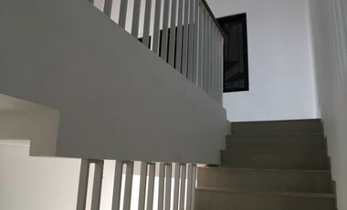 Rumah Syariah Dua Lantai Kota Bogor Lokasi Strategis Dekat Tol Bonus Kitchen Set