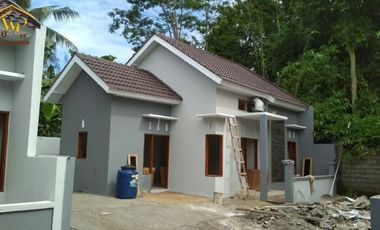 DIJUAL RUMAH DI SLEMAN !!! HARGA BERSAHABT LINGKUNGAN ASRI !!!