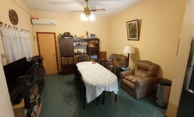Casa PH en venta en San Antonio de Padua Norte