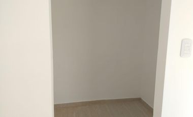 VaqueraPropiedades vende departamento de tres ambientes y dos cocheras en Beccar.