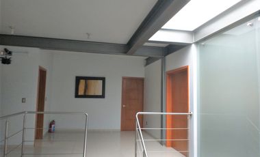 EDIFICIO EN VENTA  OFICINA O COLEGIO CARR 57 S.L.P. 3 NIVELES CON BODEGA