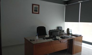 EDIFICIO EN VENTA  OFICINA O COLEGIO CARR 57 S.L.P. 3 NIVELES CON BODEGA