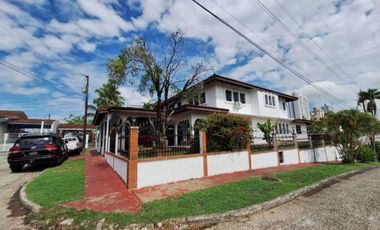 Se Alquila Casa de Esquina en el Dorado $2500