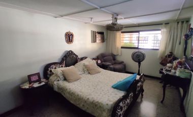 casa en venta en ciudad jardín. Cod V102312