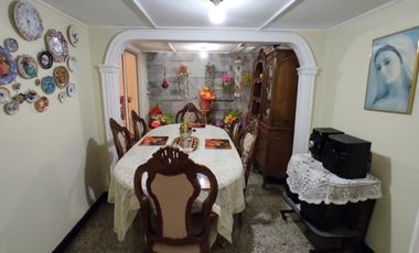 casa en venta en ciudad jardín. Cod V102312