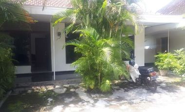 Rumah strategis ditengah kota, punggawan, banjarsari, surakarta