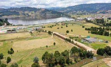 VENTA DE LOTE EN CONDOMINIO EL LAGO EN PAIPA