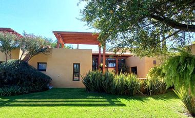 INCREÍBLE CASA EN RENTA EN BALVANERA DE UN NIVEL EN PRIVADA