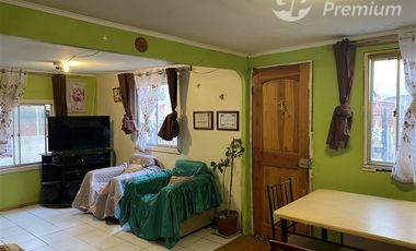 Casa en venta de 2 dorm. en La Higuera