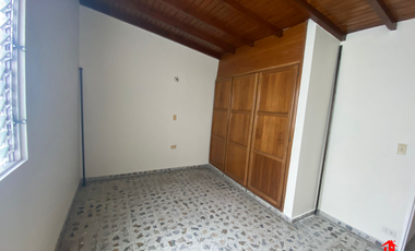 casa-local en arriendo en estadio. Cod A4544