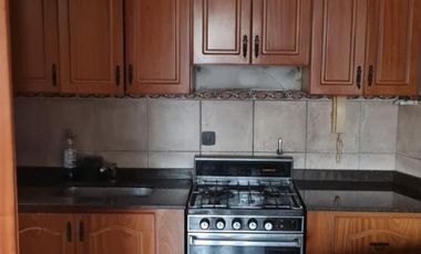 DUPLEX DE 3 AMBIENTES, LATERAL