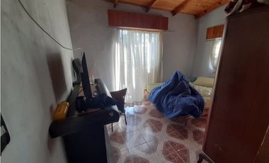 LOCAL AMPLIO CON BAÑO. EXCELENTE VISTA COMERCIAL. CON VIVIENDA