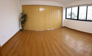 Oficina venta en Provincia de Lima, Zona Residencial Y Comercial