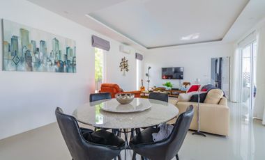 3 Bedroom Villa for sale at Falcon Hill Luxury Pool Villas