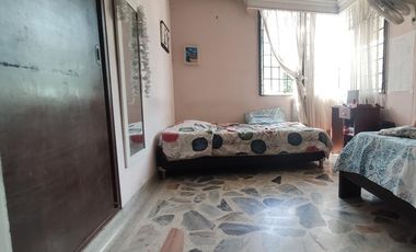 casa en venta en barrio blanco. Cod V24731