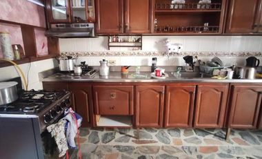 casa en venta en barrio blanco. Cod V24731