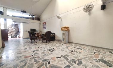 casa en venta en barrio blanco. Cod V24731