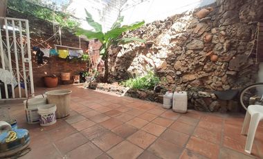 casa en venta en barrio blanco. Cod V24731