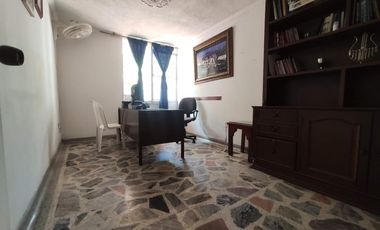 casa en venta en barrio blanco. Cod V24731
