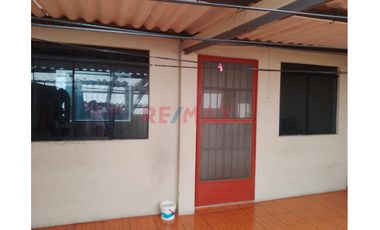 Linda Casa De 3 Pisos En Venta En Av Principal