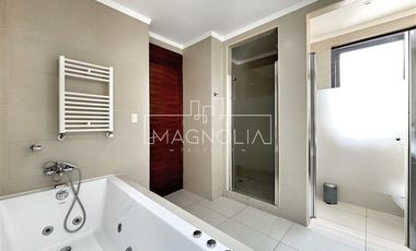 Casa en venta de 6 dorm. en Colina