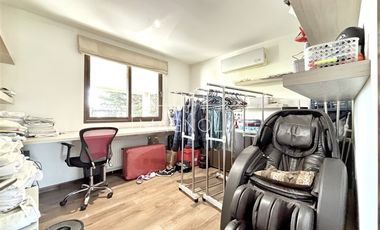 Casa en venta de 6 dorm. en Colina
