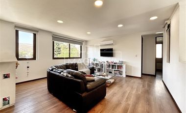 Casa en venta de 6 dorm. en Colina