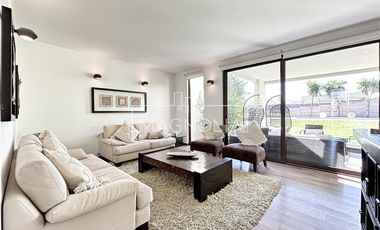 Casa en venta de 6 dorm. en Colina