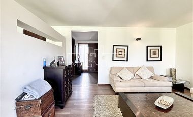 Casa en venta de 6 dorm. en Colina