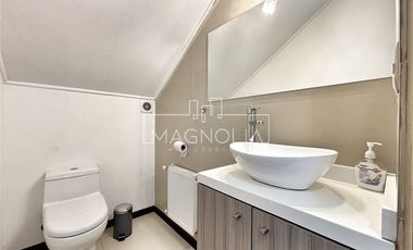 Casa en venta de 6 dorm. en Colina