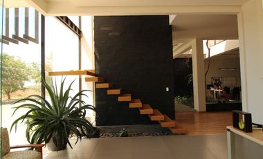 VENTA DE EDIFICIO EJECUTIVO, COLIMA NTE.