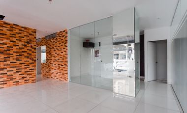 SE ALQUILA LOCAL EN OBARRIO >>VIA PRINCIPAL<<