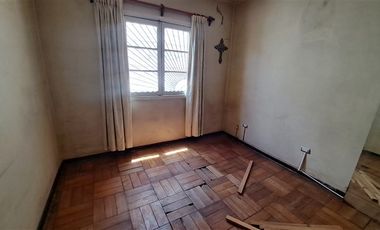 Casa en venta de 3 dorm. en Recoleta, Metro Einstein